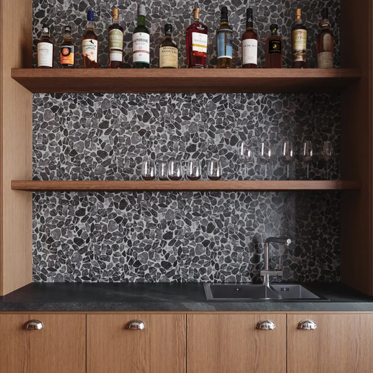Waterbrook Jumbo Tumbled Pebble Mosaic in White Carrara - Image 3